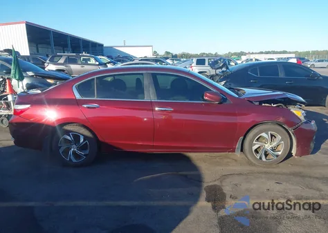 2017 Honda Accord Lx z USA, uszkodzony, nr VIN 1HGCR2F38HA130132